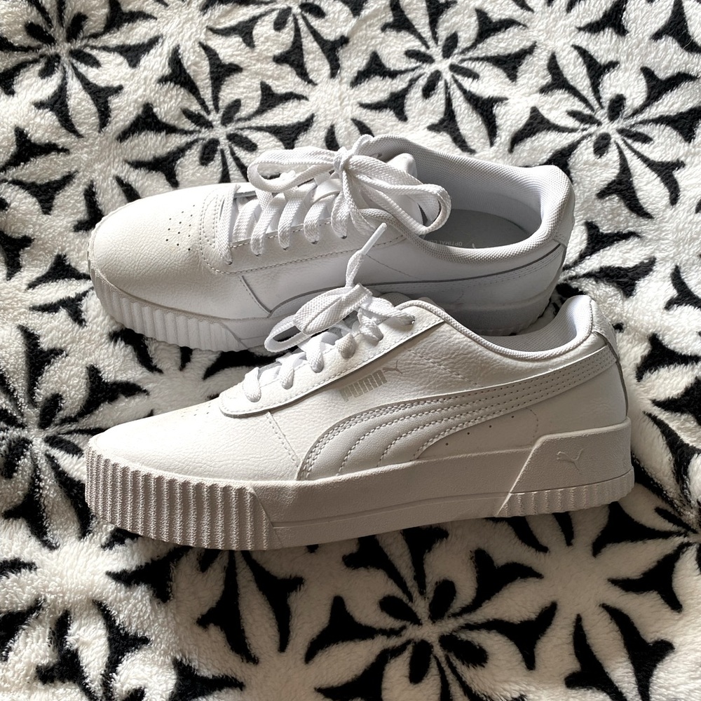 Puma Soft Foam sneakers